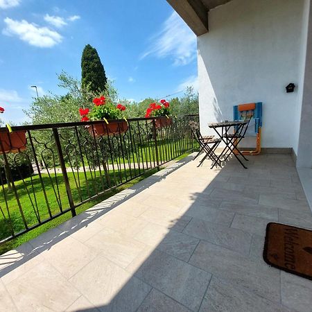 Villa Dolcitalia Tra Gardaland E Le Terme Di Cola Lazise Eksteriør billede