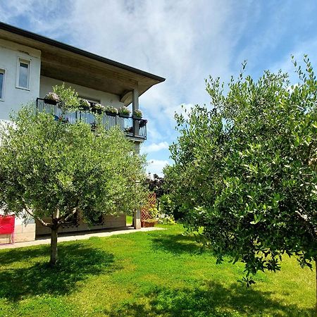 Villa Dolcitalia Tra Gardaland E Le Terme Di Cola Lazise Eksteriør billede