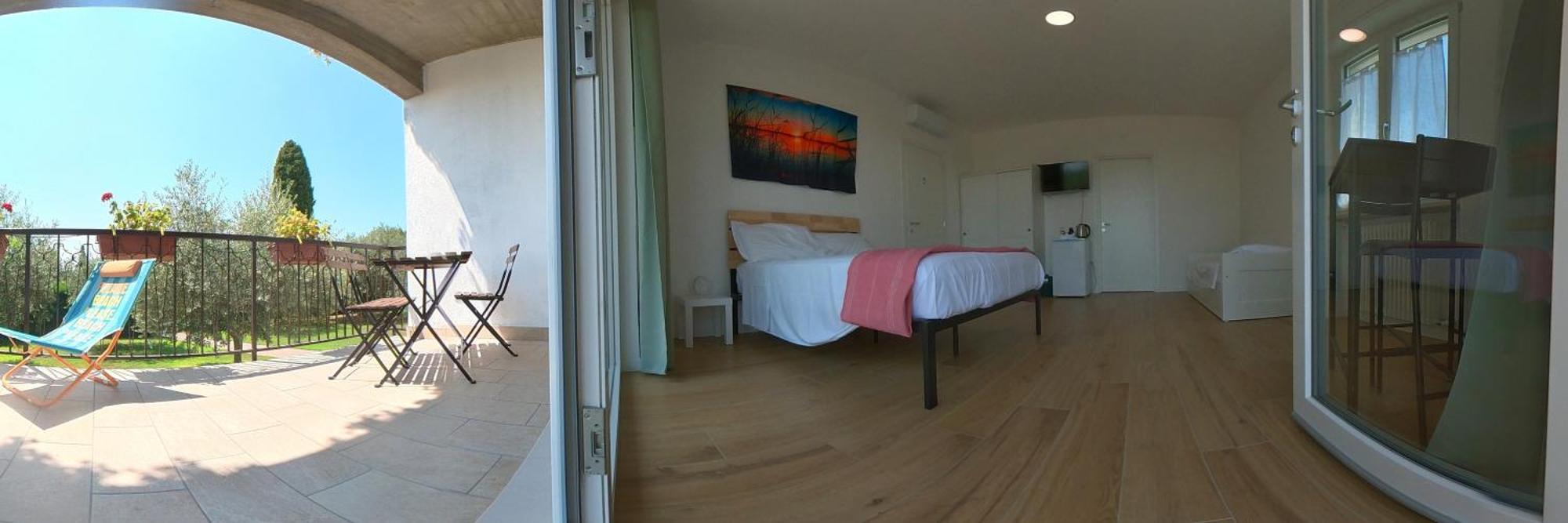 Villa Dolcitalia Tra Gardaland E Le Terme Di Cola Lazise Eksteriør billede